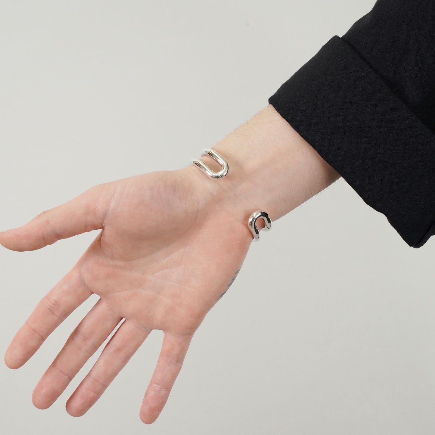 HERMES オスモズ PM バングル