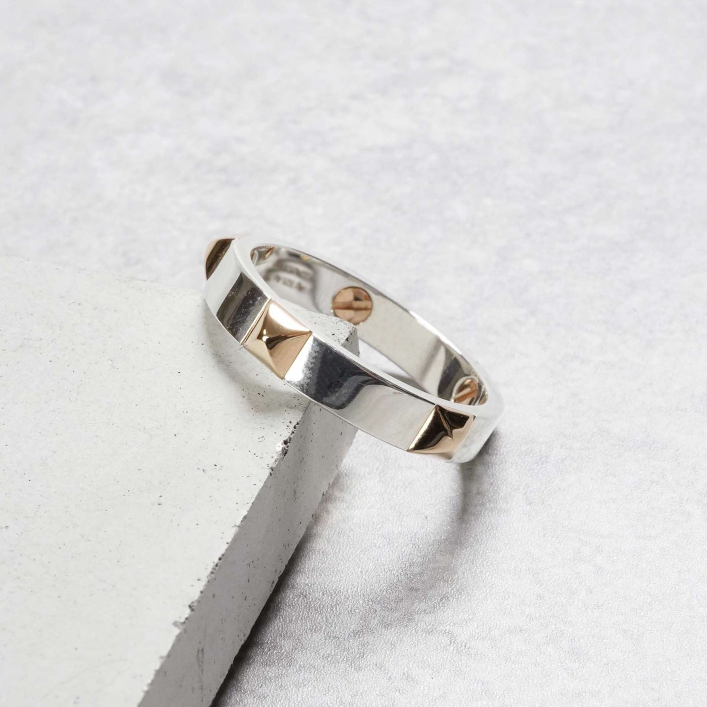HERMES クルー・ドゥ・H リング 60号