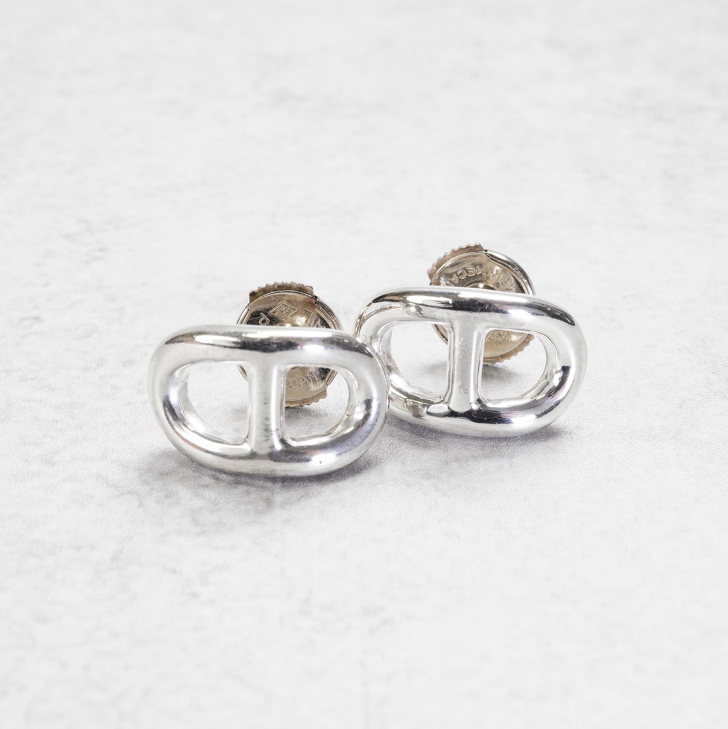 HERMES シェーヌダンクル ピアス