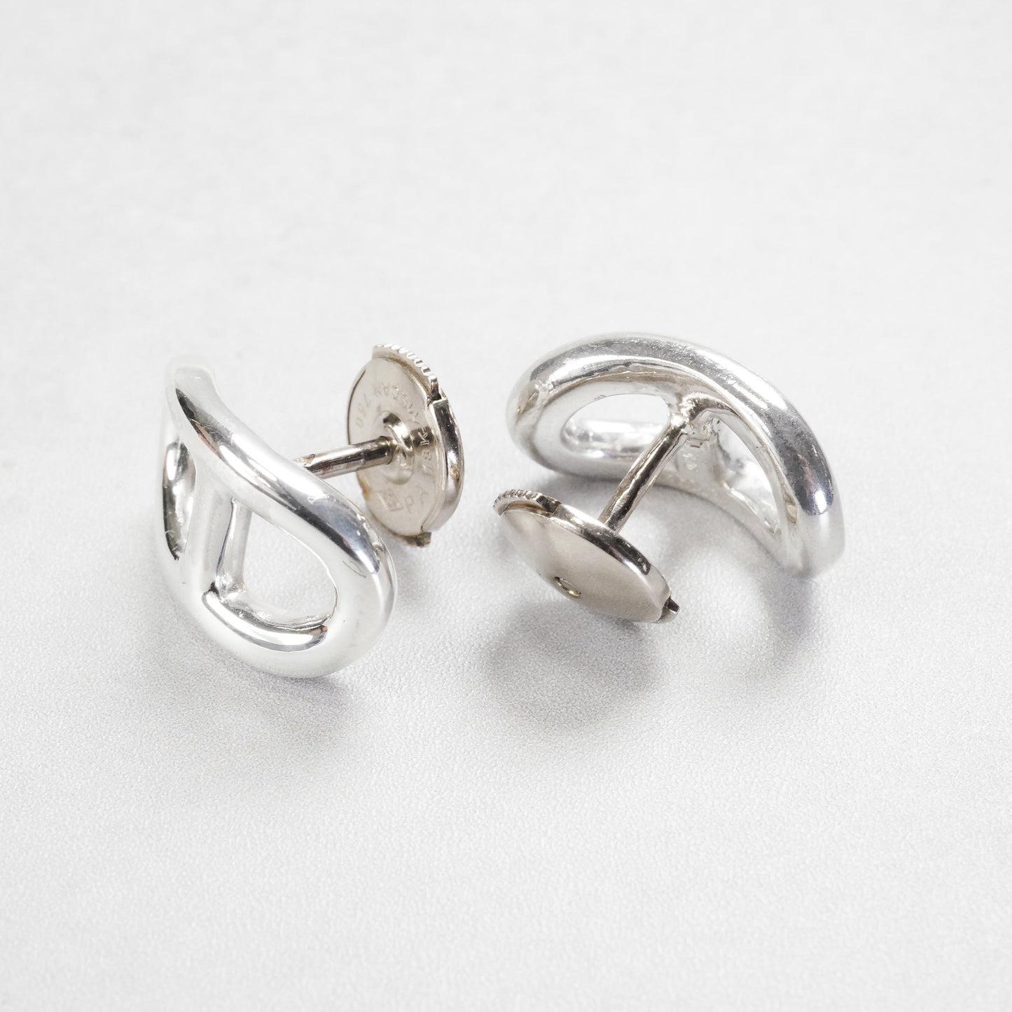HERMES シェーヌダンクル ピアス
