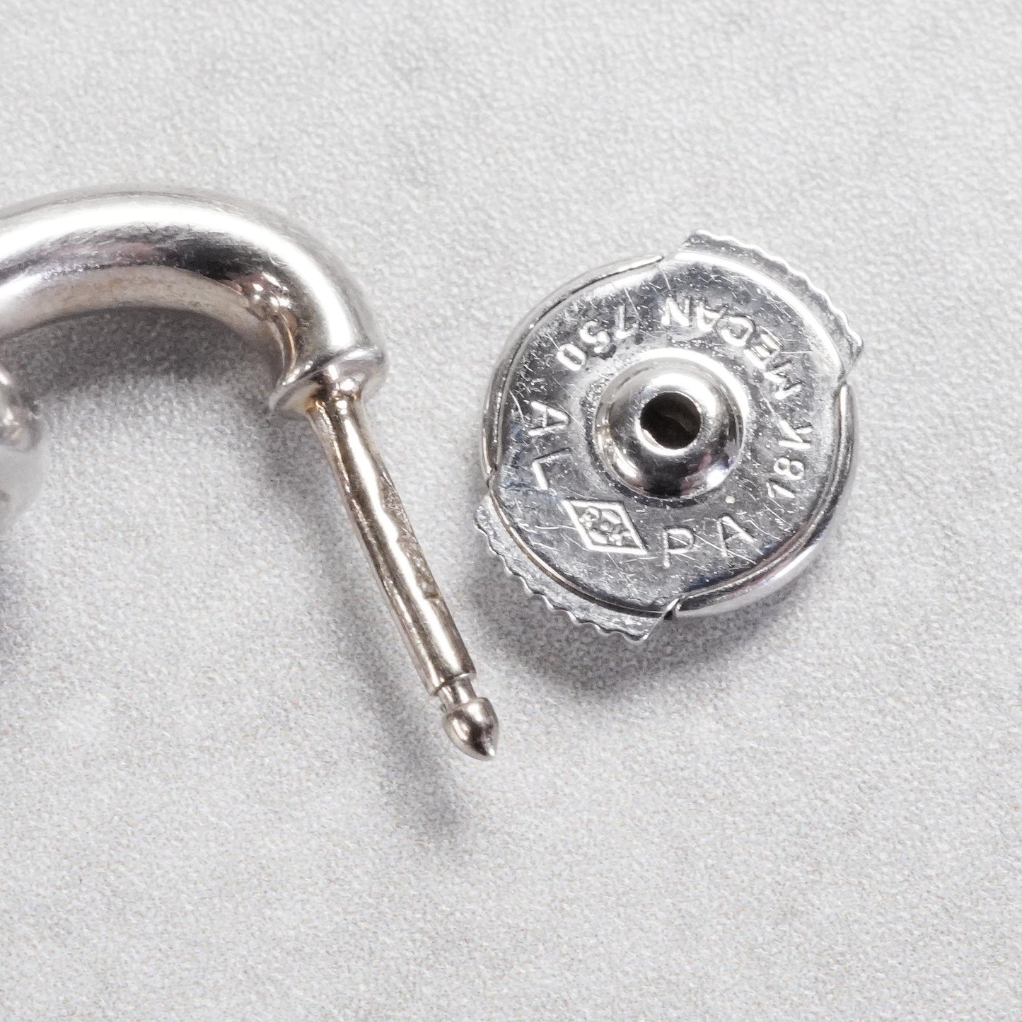 HERMES クレッシェンド ピアス