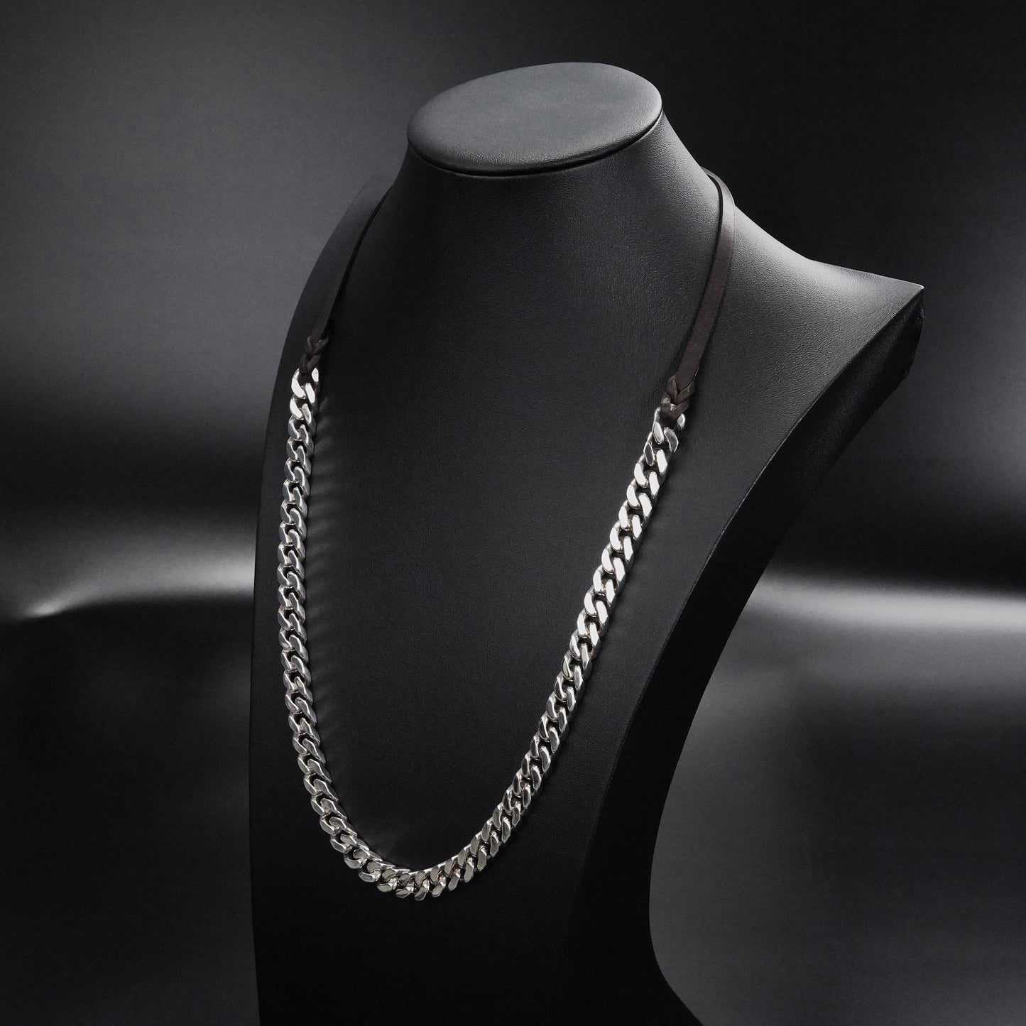 HERMES ブックルセリエ レザー ネックレス