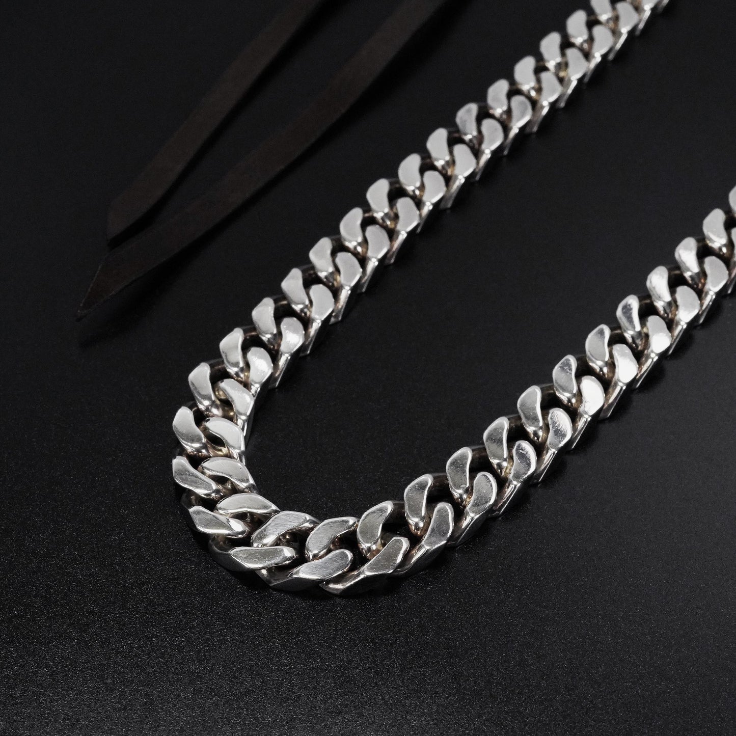 HERMES ブックルセリエ レザー ネックレス