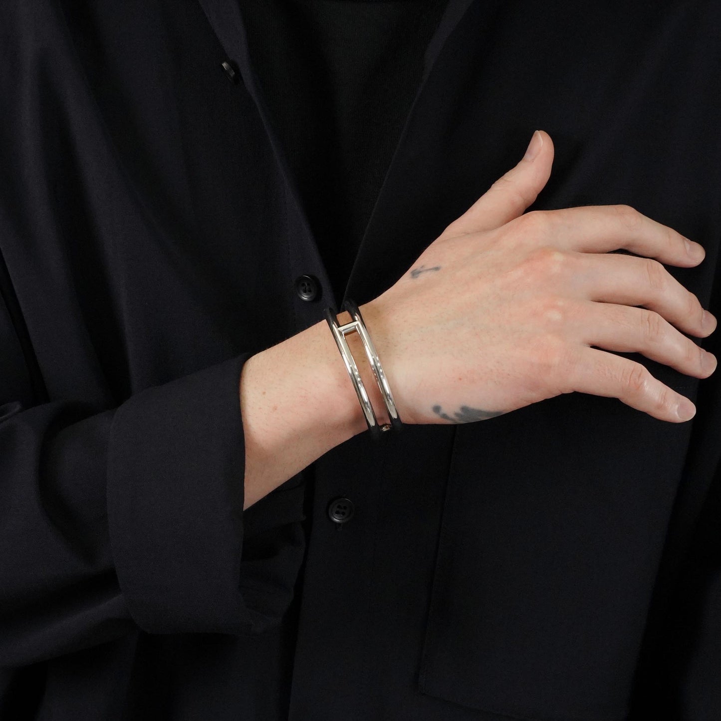 HERMES オスモズ PM バングル