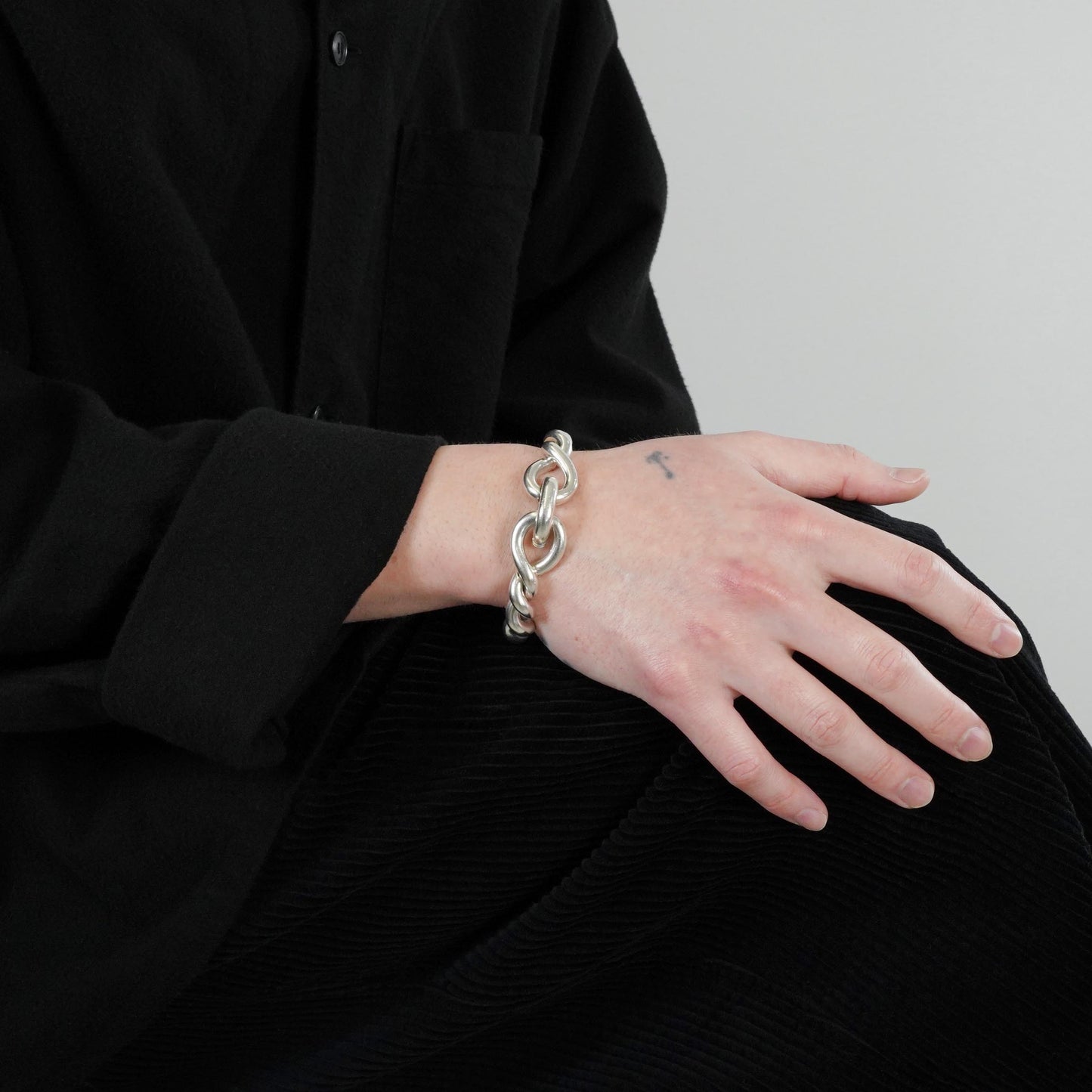 HERMES トルサード MM ブレスレット SV800