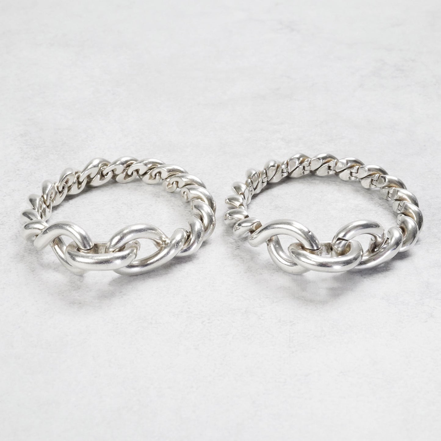 HERMES トルサード MM ブレスレット SV800